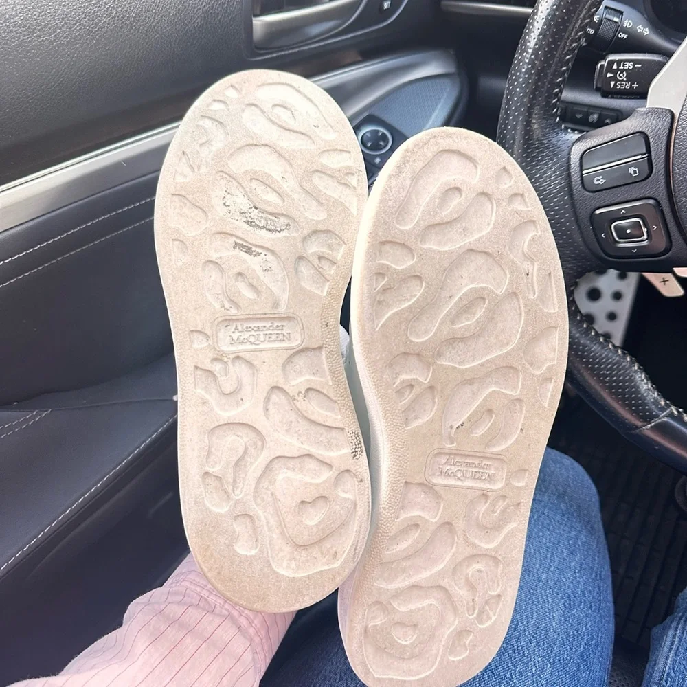 Alexander McQueen Woman Sneakers- Authentic - Picture 7 of 11